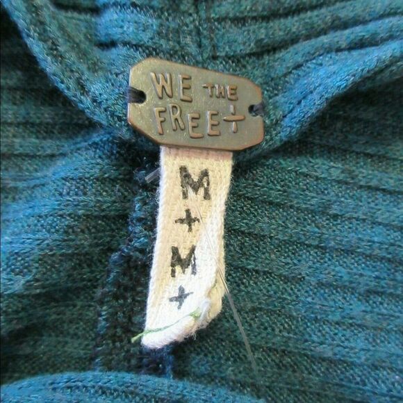 Anthropologie We the Free top open back sz Medilum - Picture 3 of 3